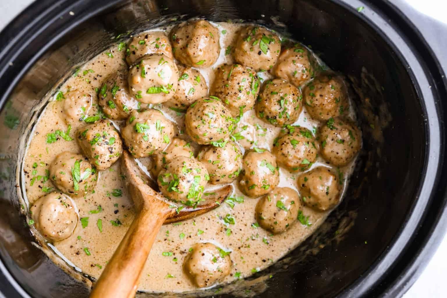 Slow Cooker Swedish Meatballs